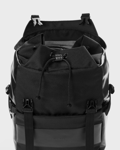 "TRAVELER" BLACK