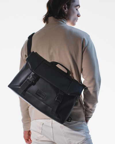 "SHUTTLE MESSENGER ROLL" ECO-LEATHER,BLACK